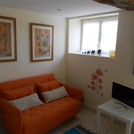 Le Petit Abre A Prunier Vakantiehuis