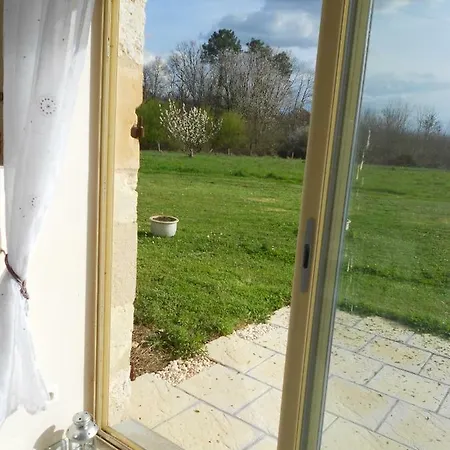 Vakantiehuis Le Petit Abre A Prunier Saint-Sauveur (Dordogne)