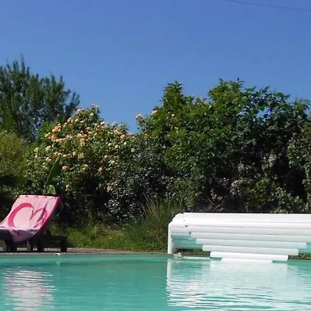 Le Petit Abre A Prunier Vakantiehuis