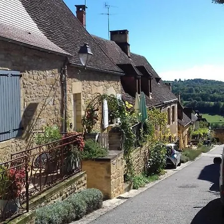 Le Petit Abre A Prunier *